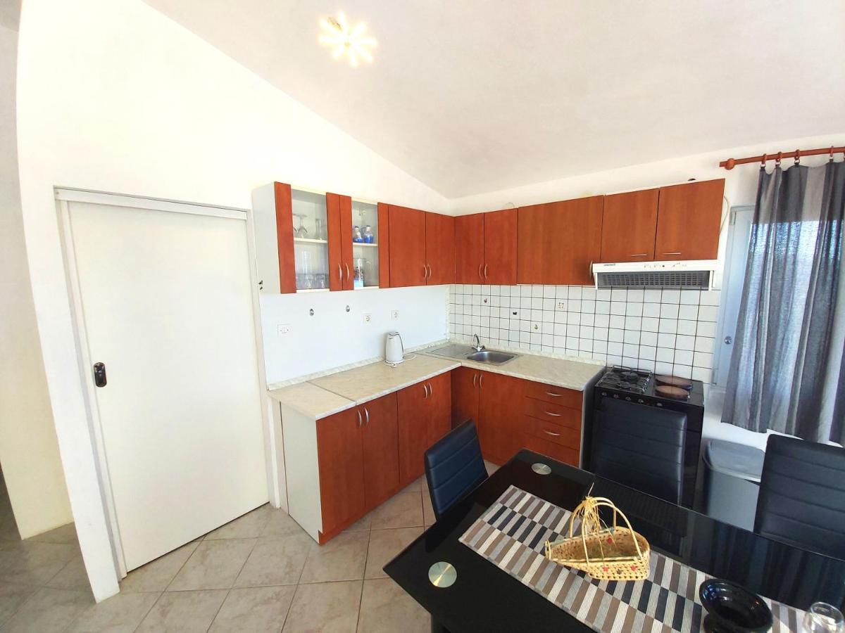 Apartments With A Parking Space Sali, Dugi Otok - 8181 المظهر الخارجي الصورة