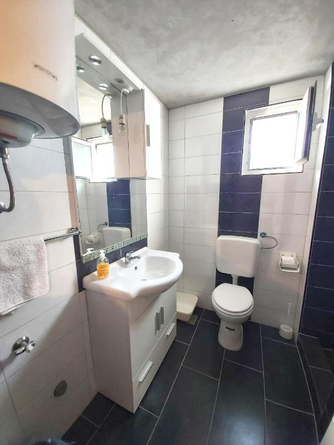 Apartments With A Parking Space Sali, Dugi Otok - 8181 المظهر الخارجي الصورة