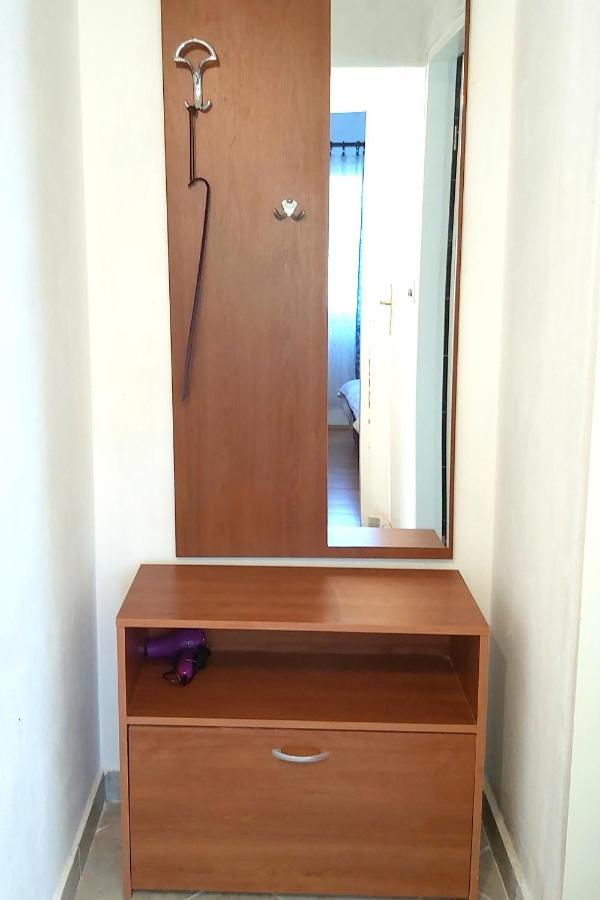 Apartments With A Parking Space Sali, Dugi Otok - 8181 المظهر الخارجي الصورة