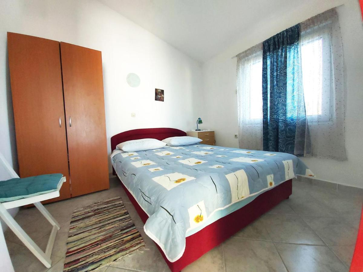 Apartments With A Parking Space Sali, Dugi Otok - 8181 المظهر الخارجي الصورة