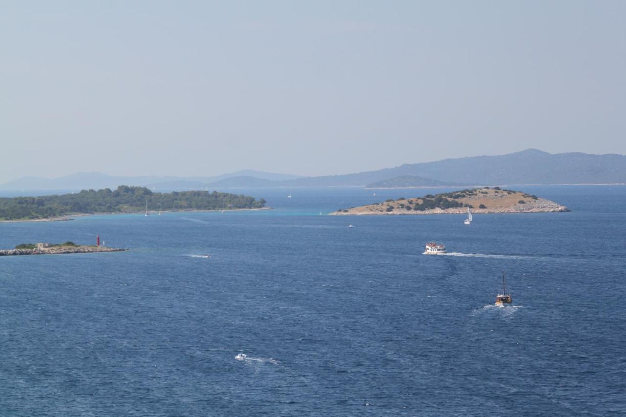 Apartments With A Parking Space Sali, Dugi Otok - 8181 المظهر الخارجي الصورة