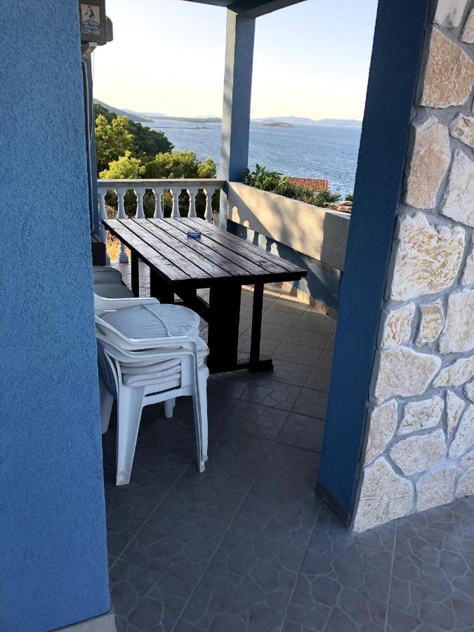Apartments With A Parking Space Sali, Dugi Otok - 8181 المظهر الخارجي الصورة