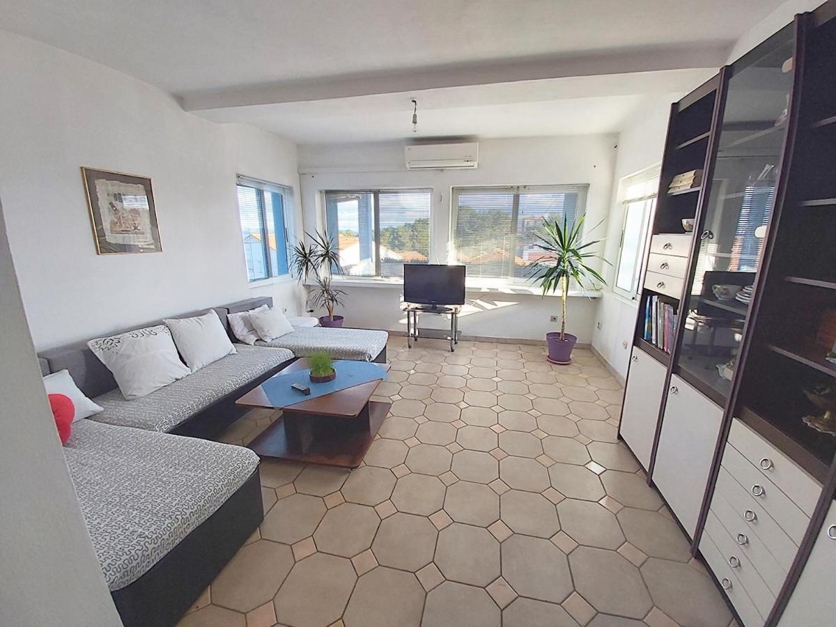 Apartments With A Parking Space Sali, Dugi Otok - 8181 الغرفة الصورة